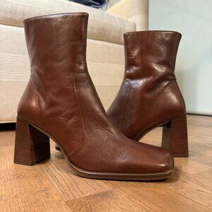 NWT Brown Leather Heeled L’Intervalle Boot - Square Toe, Size 10 with box!